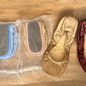Gold and Red Foldable Ballet Flats